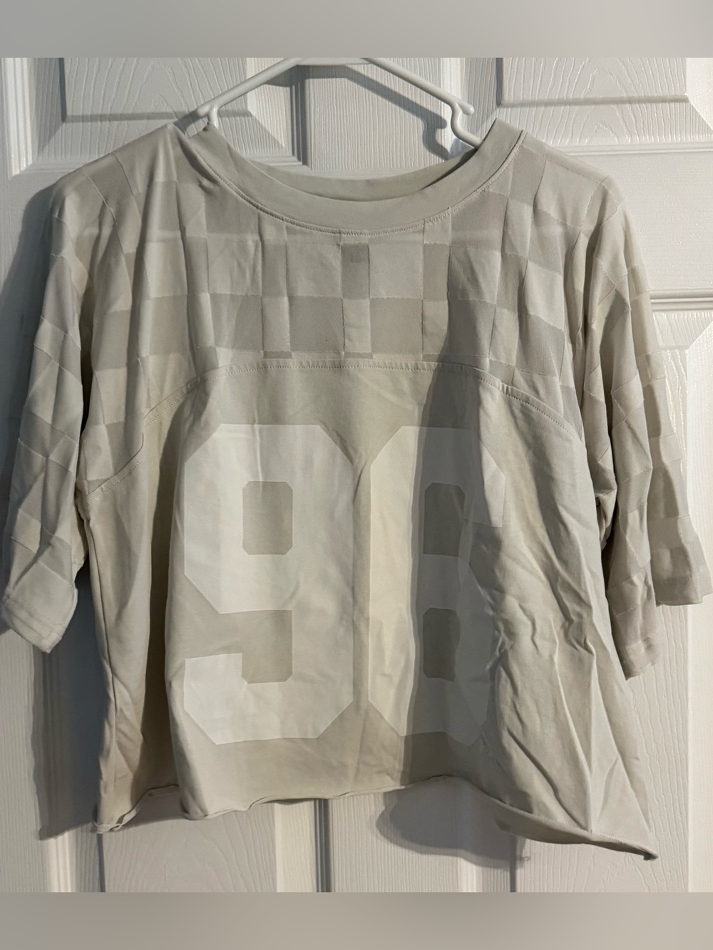 Under Armour Women’s Checkered 96 Cropped Top Beige Size Medium